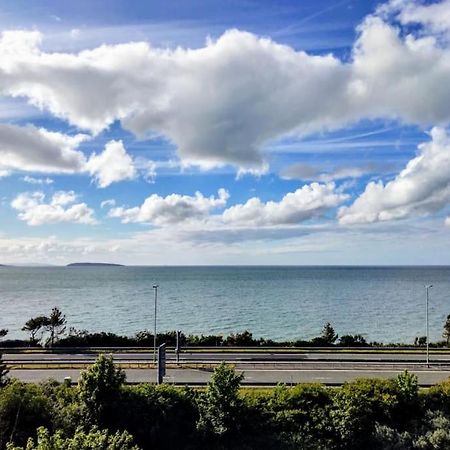 Modern Apartment With Breathtaking Sea Views Penmaenmawr Exterior photo